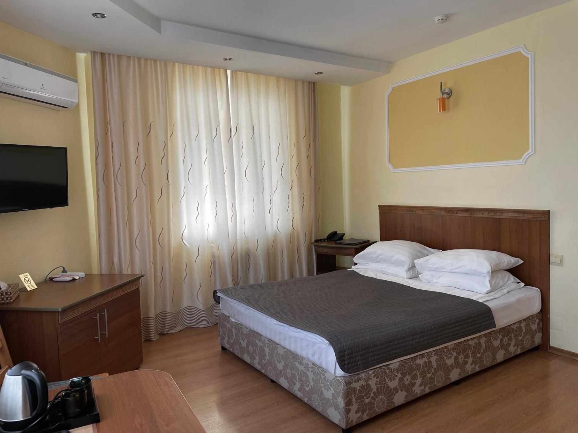 Hotel Gloria Standard Borovoe Rum bild